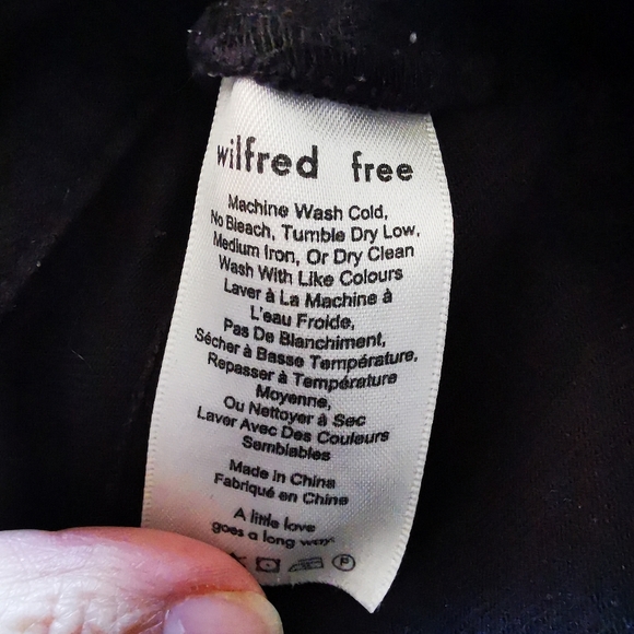 Aritzia Wilfred Free Button Front Mom Jeans Black Size 10 - Picture 7 of 8